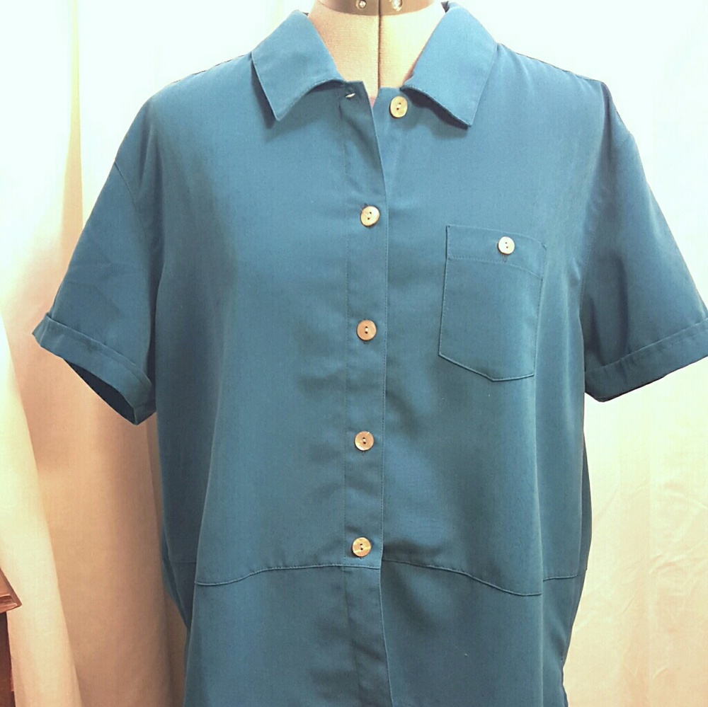 Travelsmith Shirt Sleeve Microfiber Teal Shirt