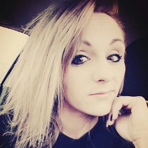 Meet your Posher, Marissa