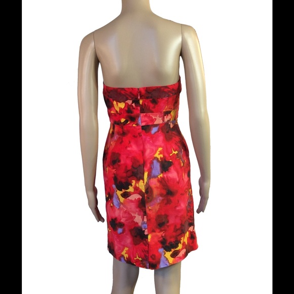 Strapless floral dress - Picture 2 of 5