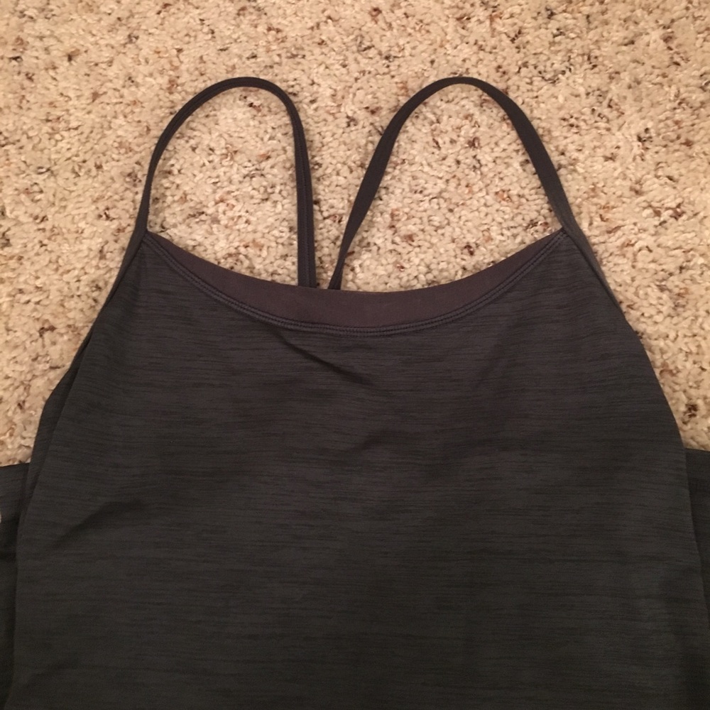 lululemon y tank