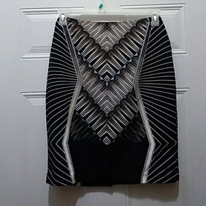 Pencil skirt with design