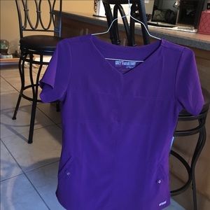 Greys anatomy active top Size Small purple