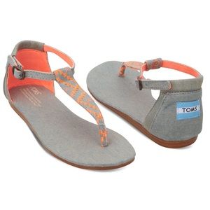 Never been worn Toms Sandals!!