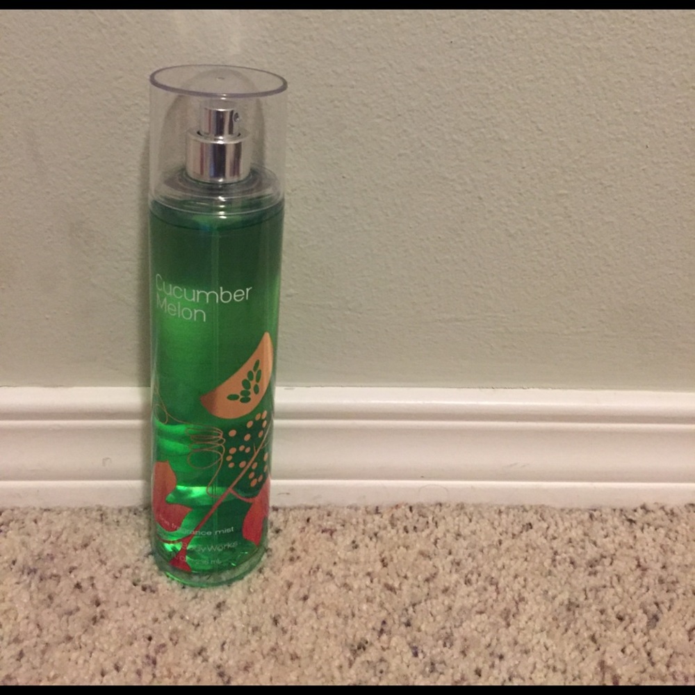 Cucumber Melon Bath &a Body Works fragrance mist!