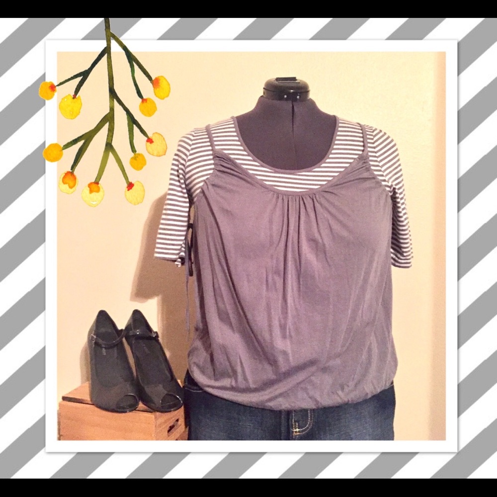 👚By Design grey striped tee