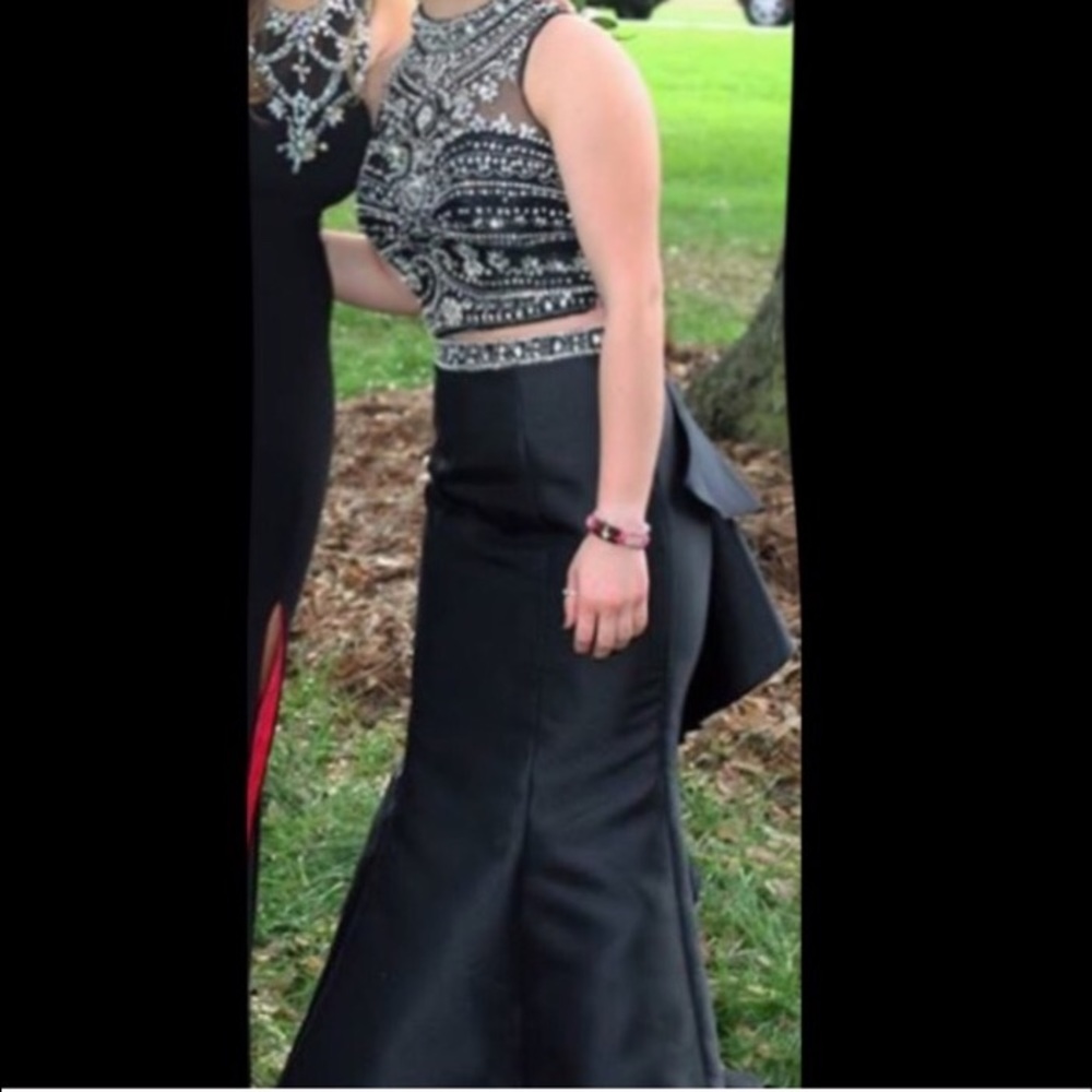 Black Sherri Hill Prom Dress