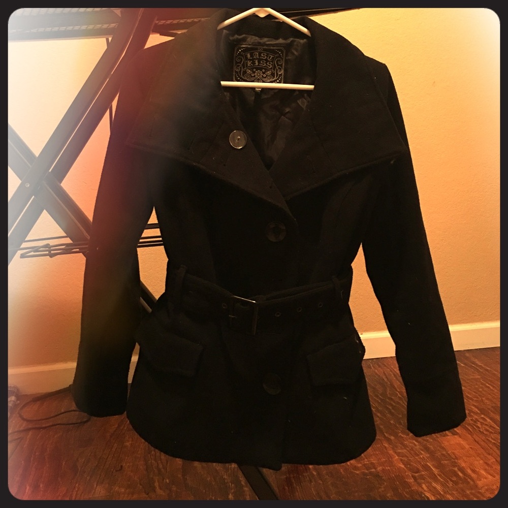 Black pea cot. Perfect condition!