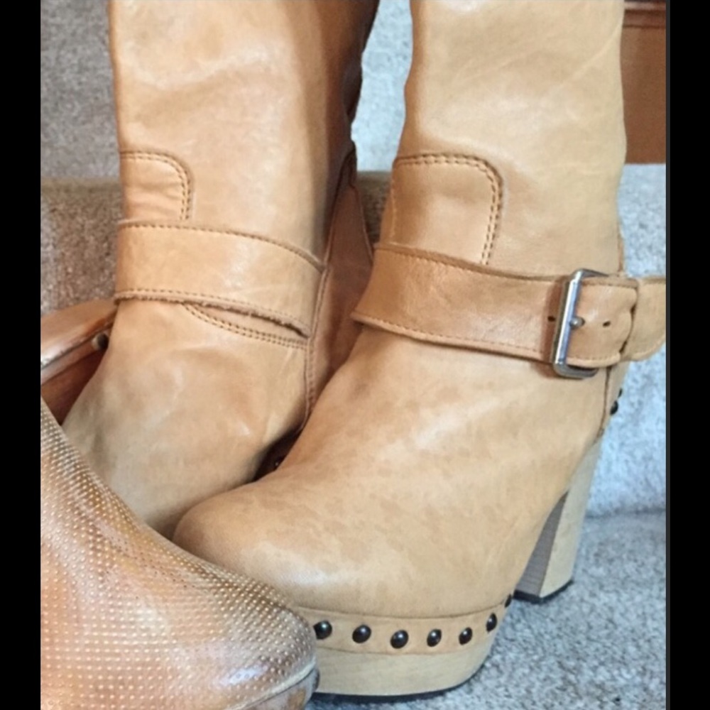 Buttery soft Leather studded clog tall boots @ 8 - Picture 2 of 3