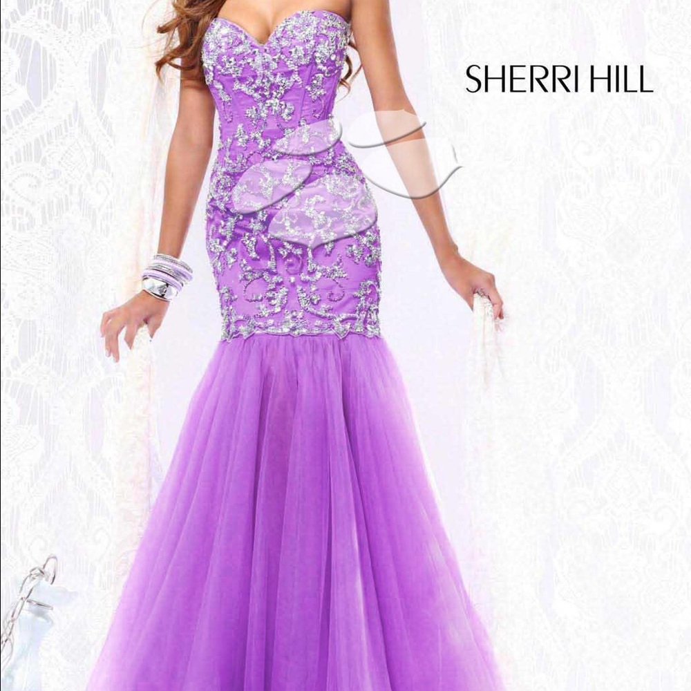 beautiful purple Sherri hill dress