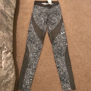 Nike pro leggings