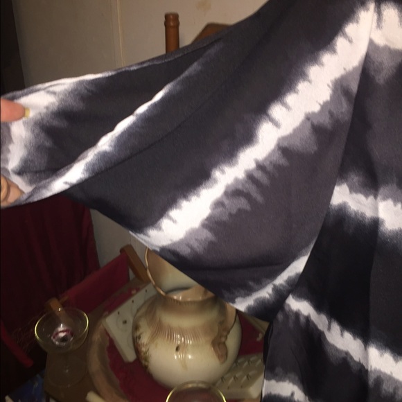 NWOT* CONVERSE ALL STAR TIE DYE TOP, size Small - Picture 3 of 6