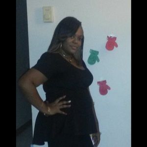 Meet your Posher, Ebonique