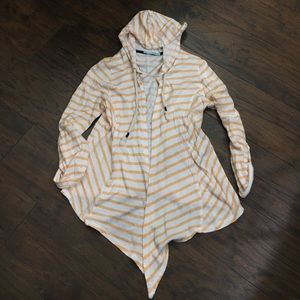 Lightweight hooded sweatshirt