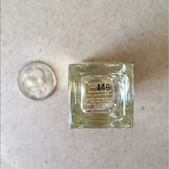 ❗️bundle only item ❗️MK Sexy Amber MINI perfume 🌺 - Picture 3 of 4
