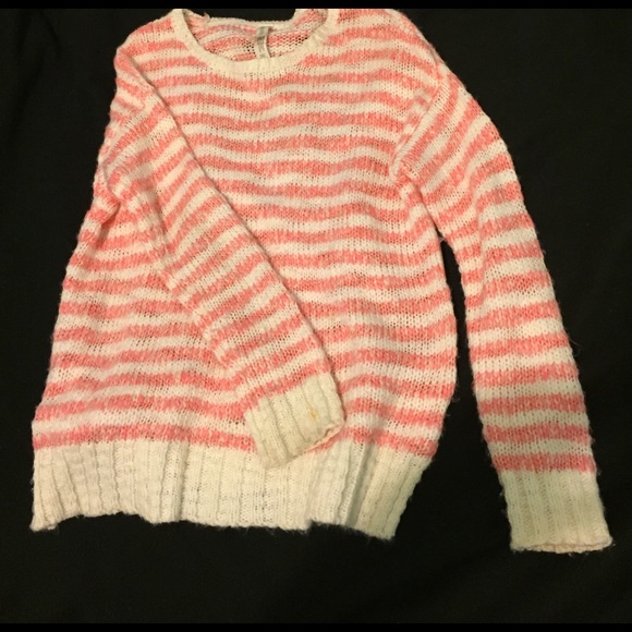 Sweater - Picture 3 of 3