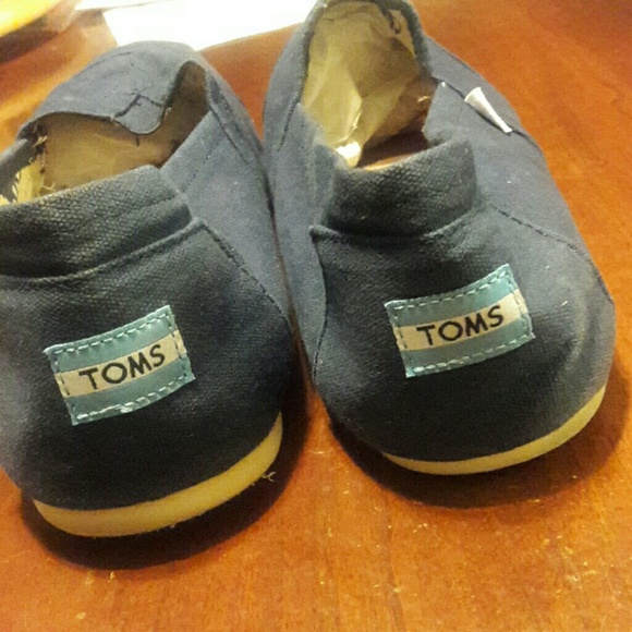 Toms - Picture 5 of 5