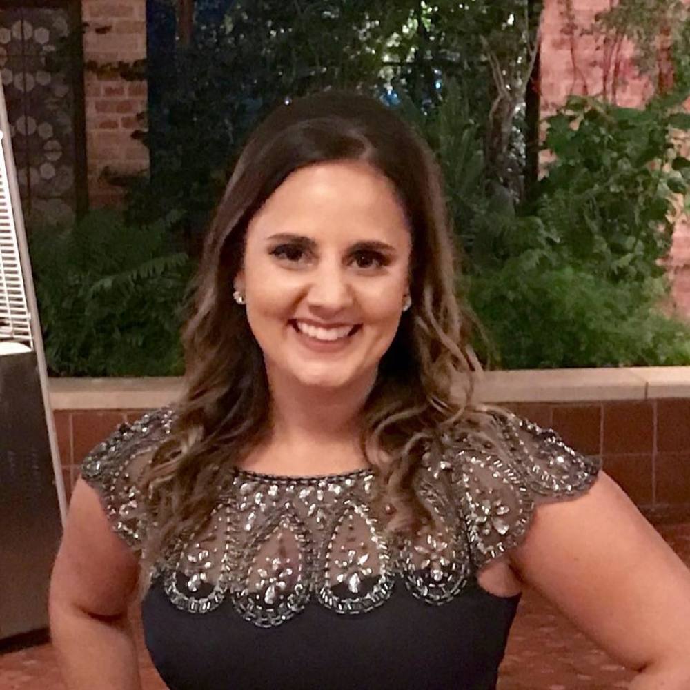 Meet your Posher, Monica