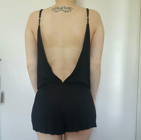 V-Neck Romper - Picture 2 of 2