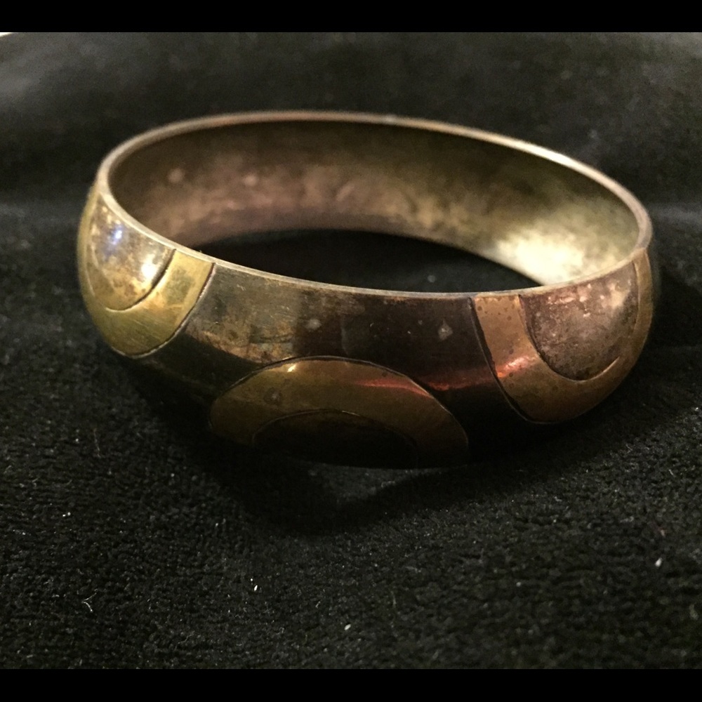 🟡 5/30 Metal Bangle