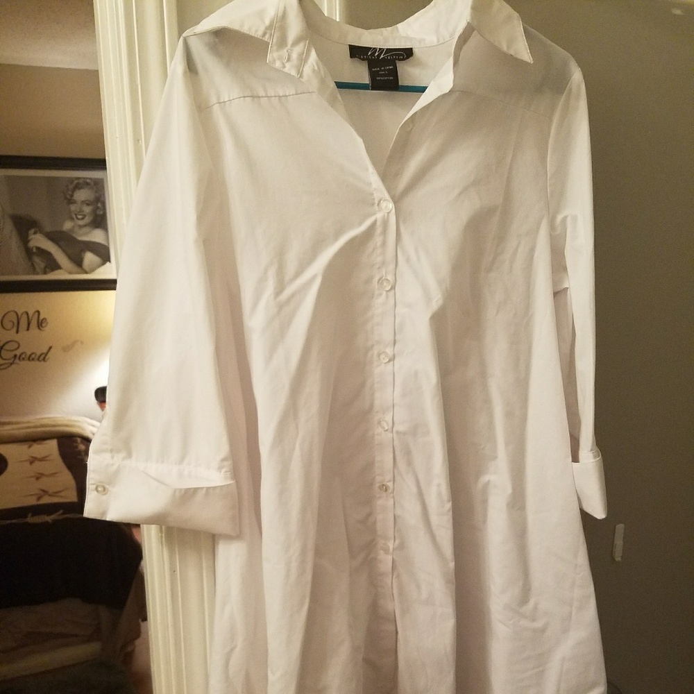 MidNight Velvet Size L Hi/Low dress shirt