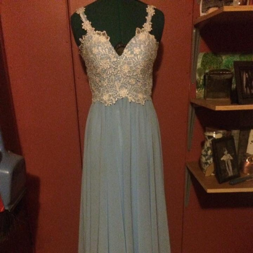 Formal dress/prom dress
