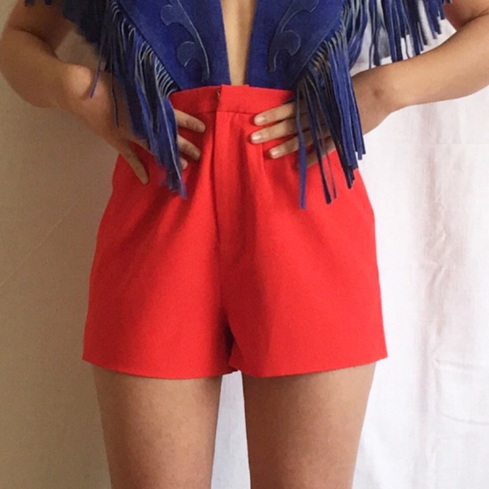 Lovers + Friends Kind of Love short poppy small
