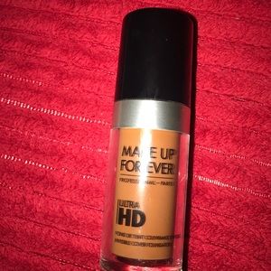 MakeUp Forever HD Foundation