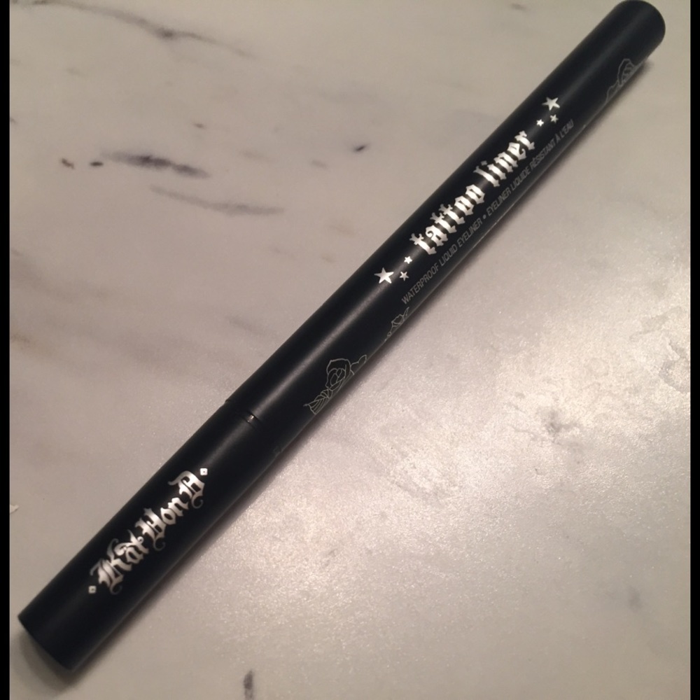 Kat Von D eyeliner