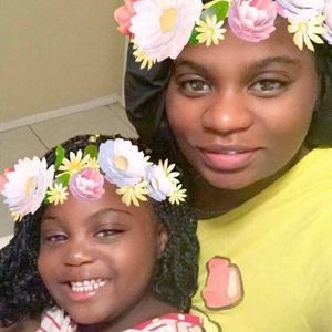 Meet your Posher, Carline