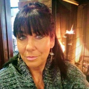 Meet your Posher, Rebekah