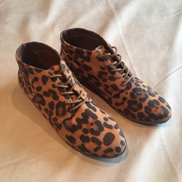 NWOT DV leopard print shoes - Picture 2 of 3