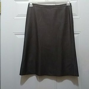 Skirt shinny material