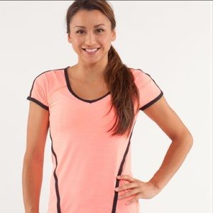 Lululemon Team Spirit Tech Short Sleeve - Size 6