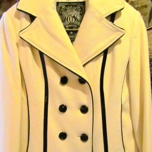 White wool coat w/ blk patent leather piping