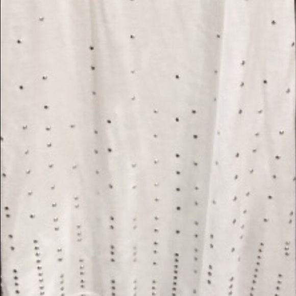 Long white dressy tank, new w/o tags - Picture 2 of 2