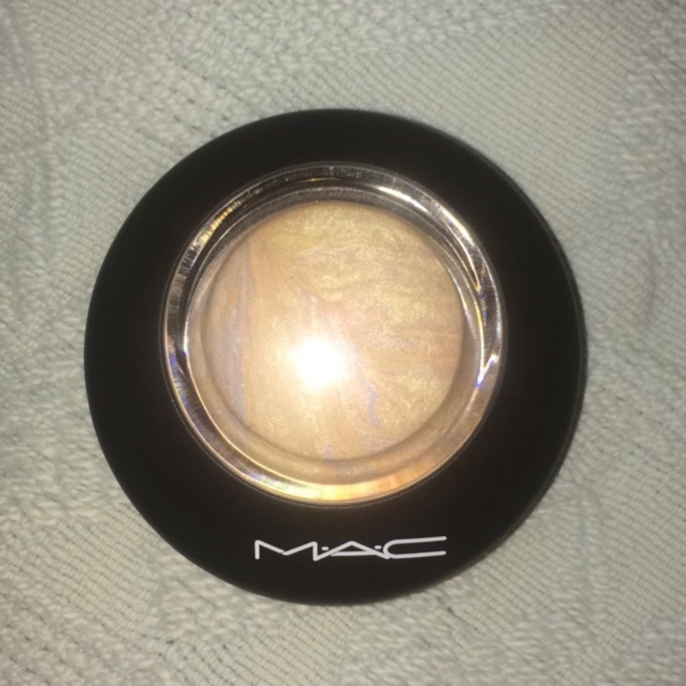 Authentic Mac Lightscapade