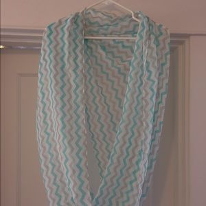 Infinity scarf