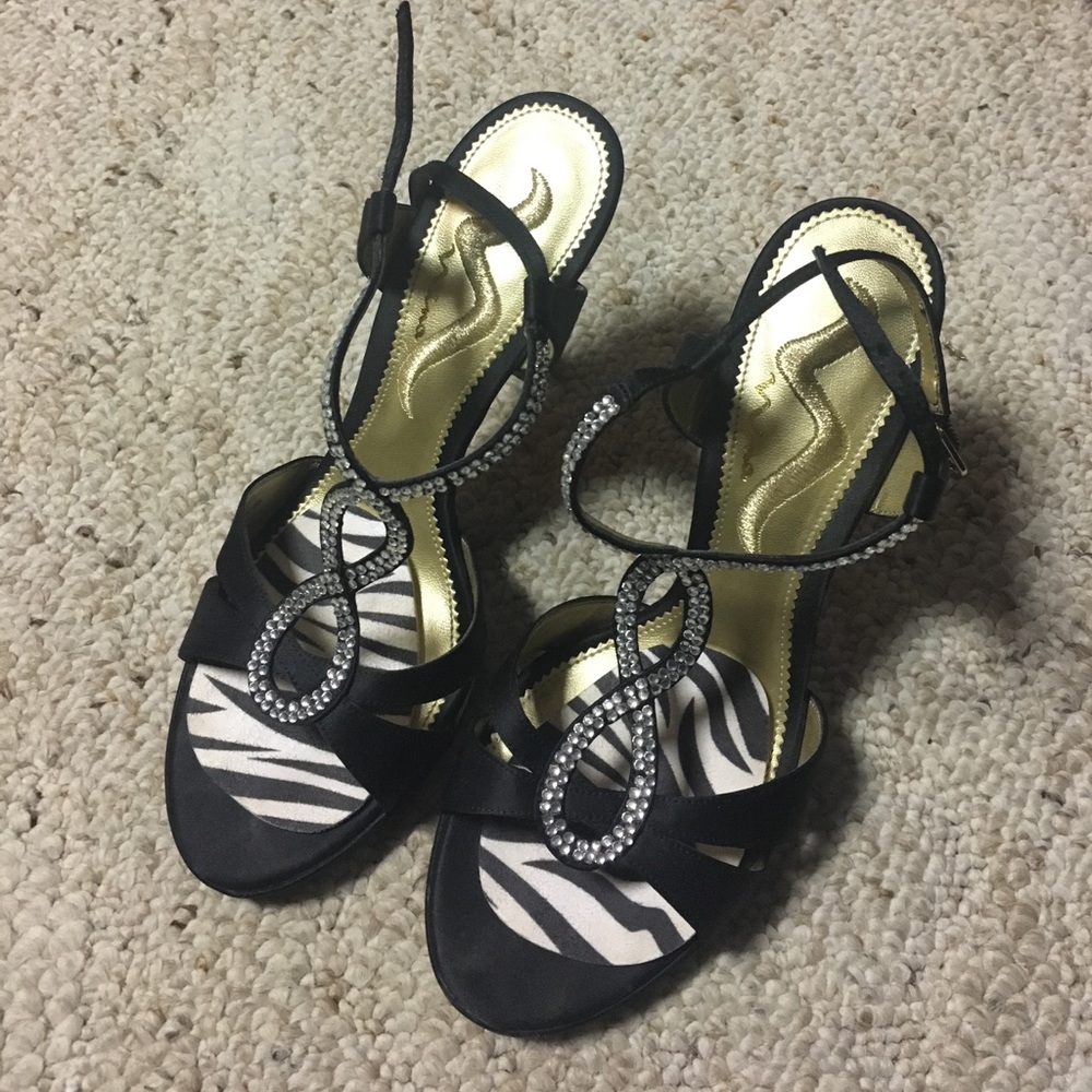 Prom or formal evening out 2" heels