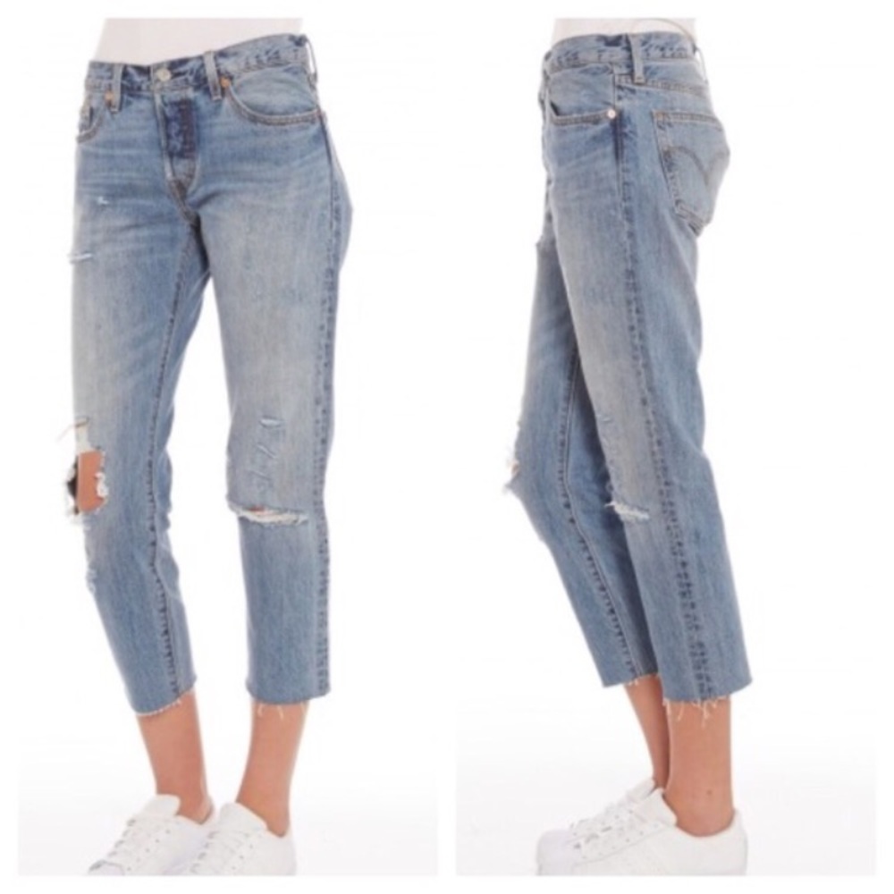 Levi's High Waisted Raw Hem Distressed Jeans! - Picture 3 of 7