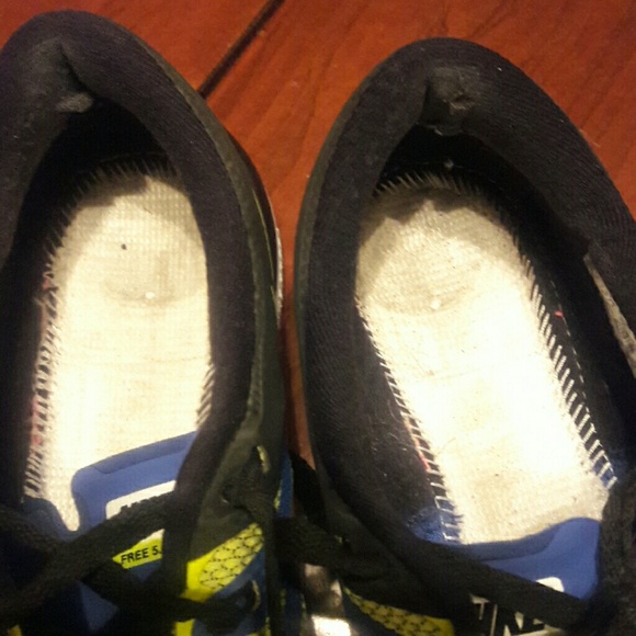 Nike Free 5.0 Running Shoes - Picture 6 of 8