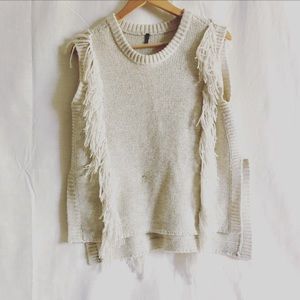 Intermix exclusive fringed sleeveless sweater S