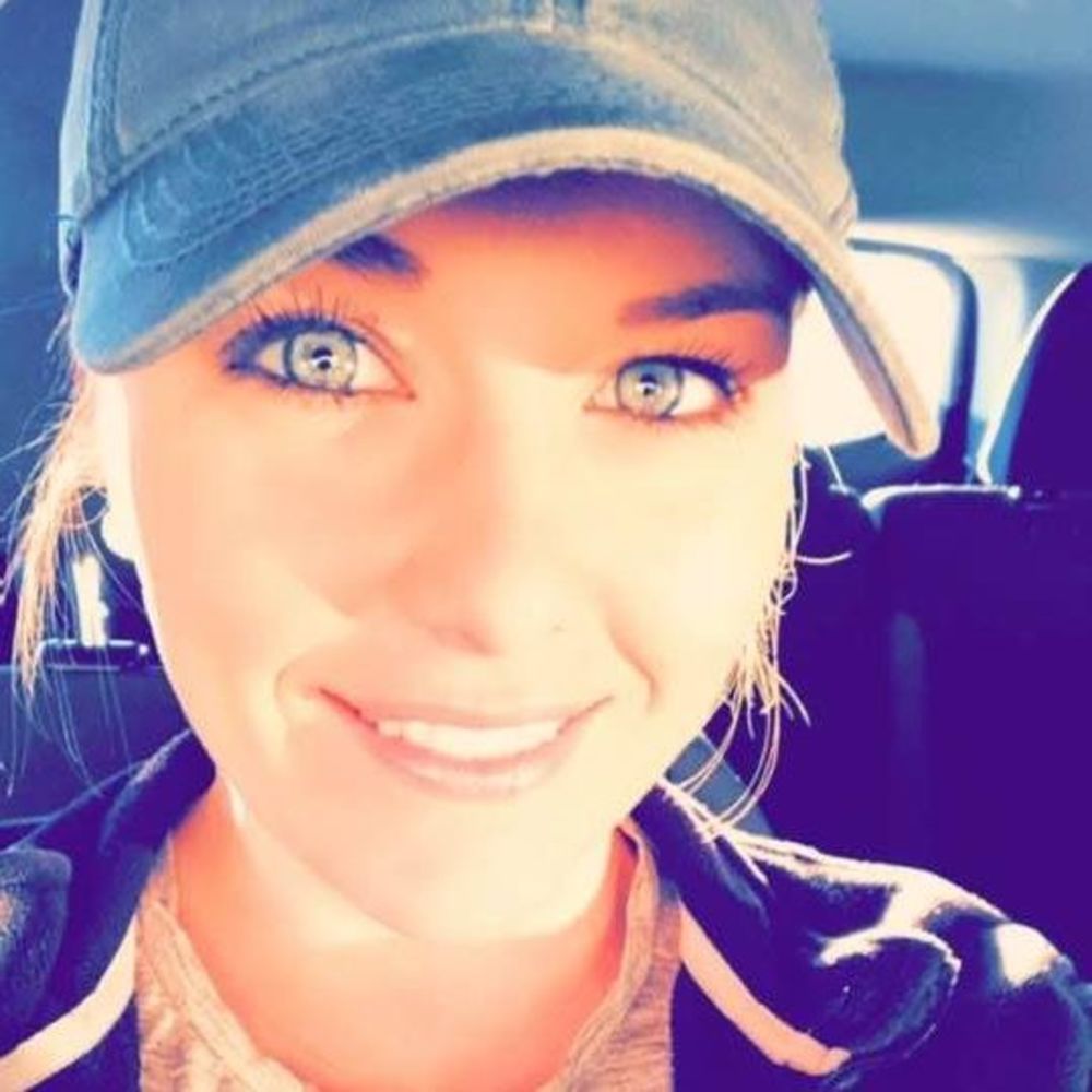Meet your Posher, Ashley