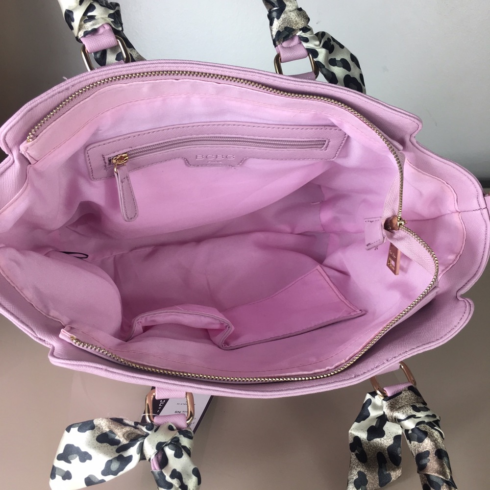 🎊HP🎊BCBG Paris Last One Story scarf satchel bag - Picture 5 of 8