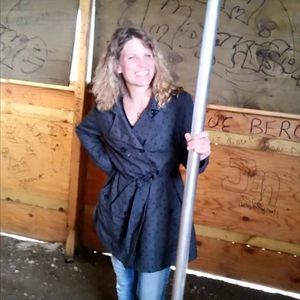 Meet your Posher, Kelly