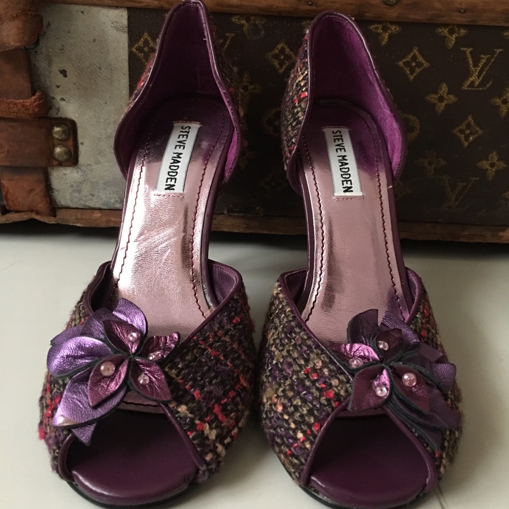 Steve Madden cute tweed peep-toe heels