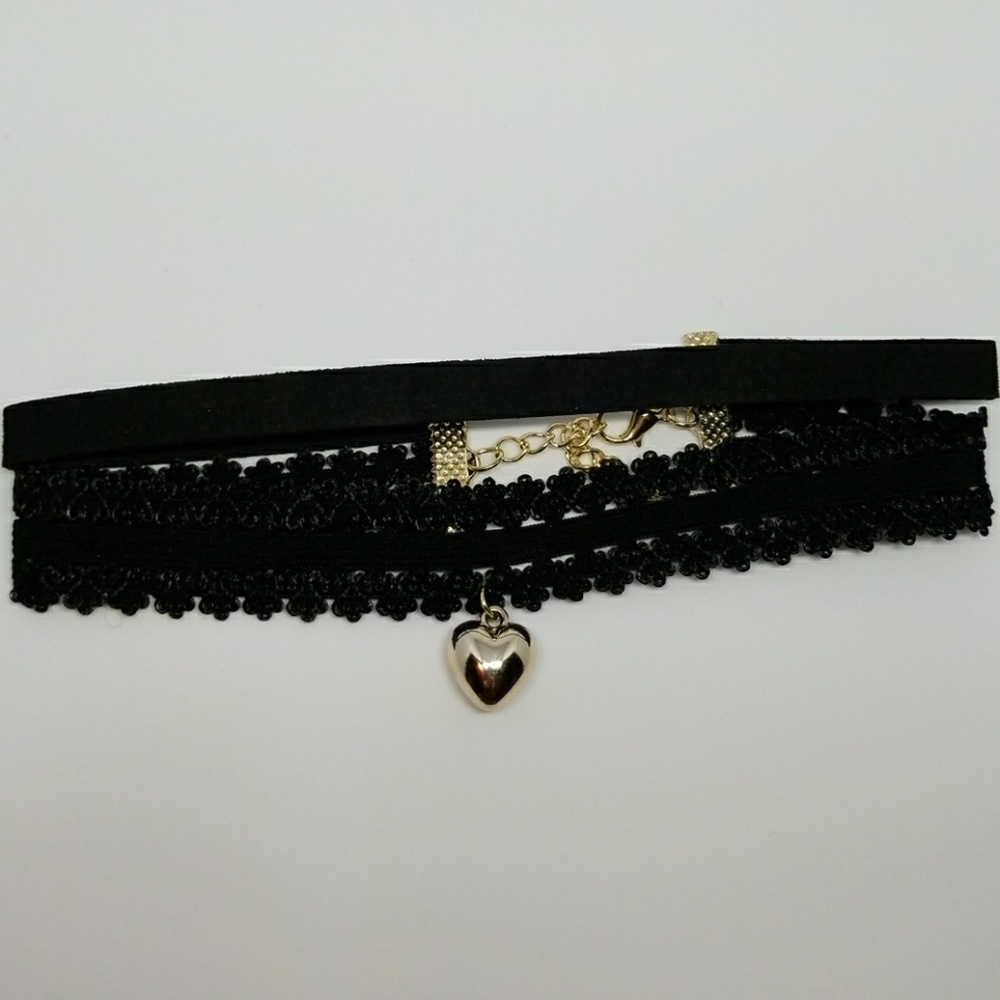 Heart Paisley Choker