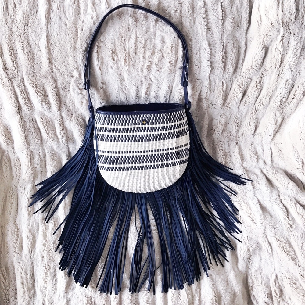 ⚡️FLASH SALE⚡️Tory Burch Woven Leather Fringe Hobo - Picture 4 of 8