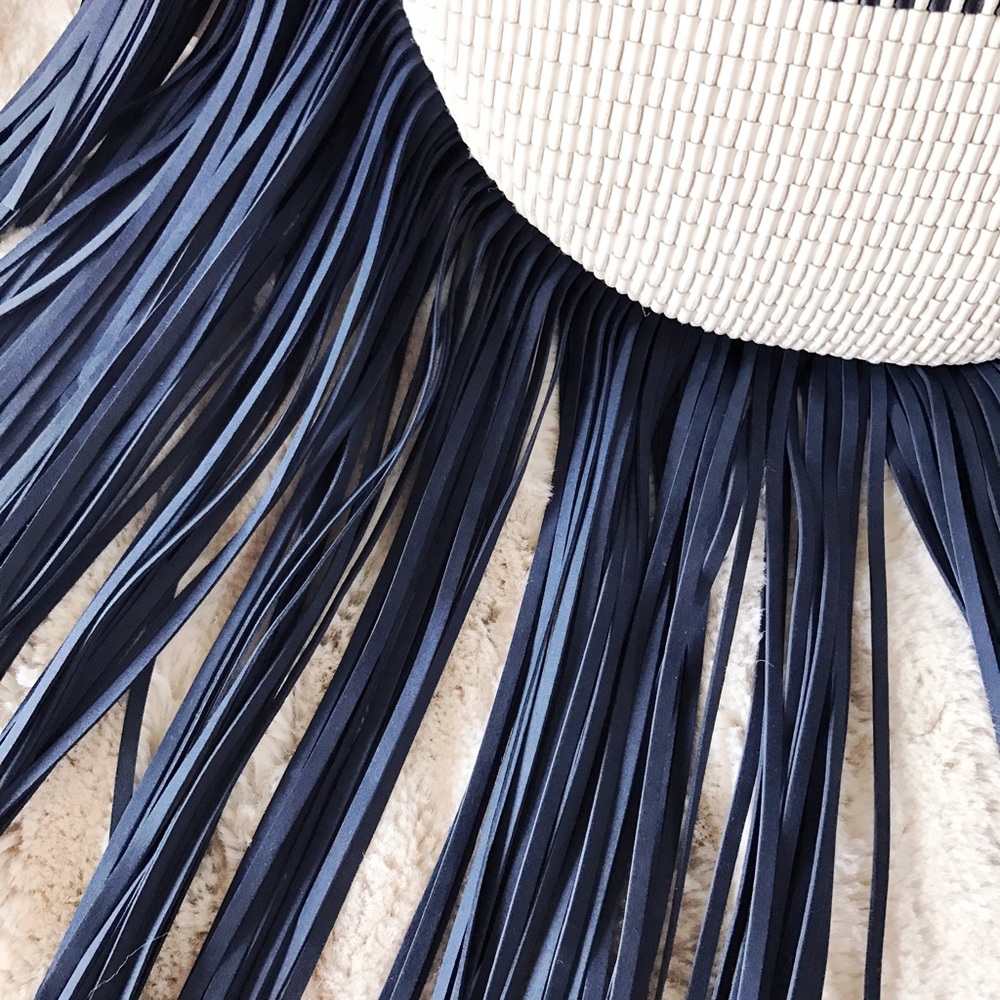 ⚡️FLASH SALE⚡️Tory Burch Woven Leather Fringe Hobo - Picture 6 of 8