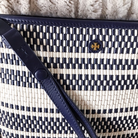 ⚡️FLASH SALE⚡️Tory Burch Woven Leather Fringe Hobo - Picture 7 of 8