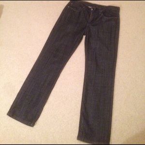 Levis 514 in Dark Grey